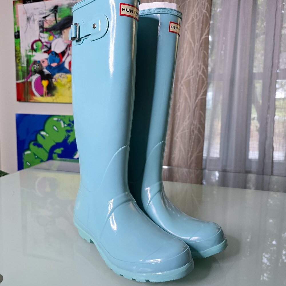 Like New- Hunter Wellies Tall - Baby Blue - Size 8